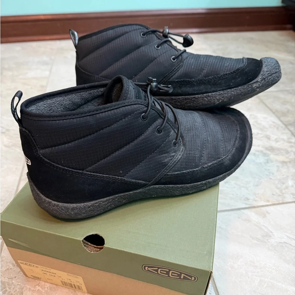 KEEN Men's Black Howser II Chukka Boots Size 10.5